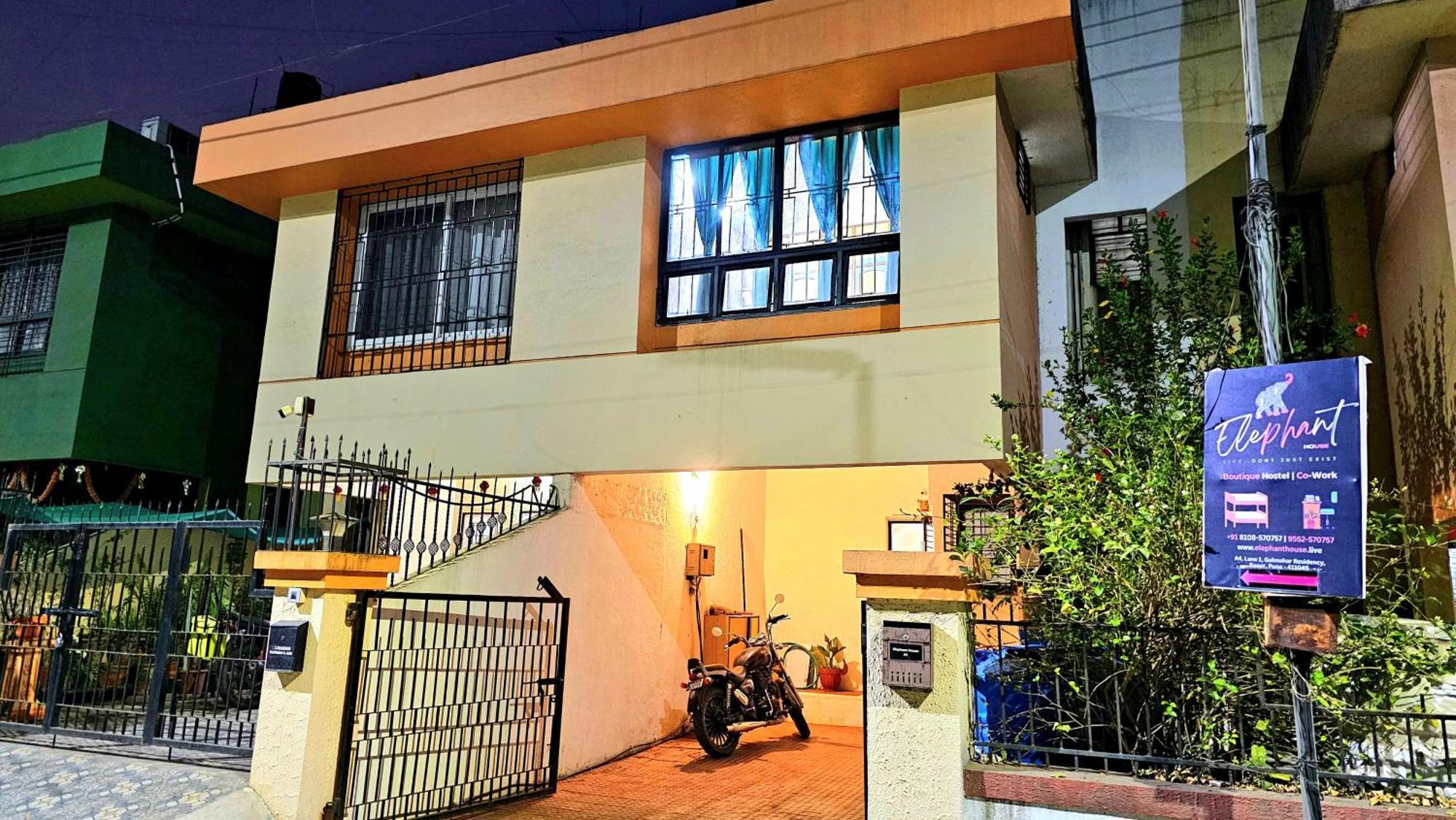 Elephant House - Boutique Hostel & Cowork Méribel Village المظهر الخارجي الصورة